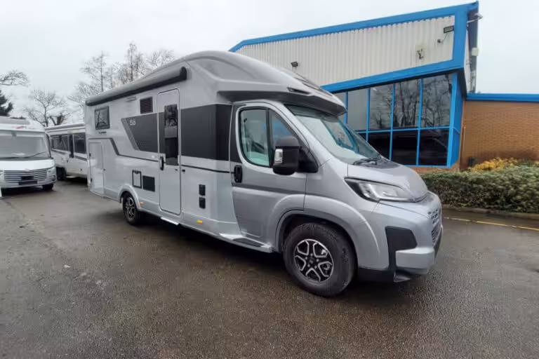 7665F2 02 Adria Matrix670SL60thAnniversary SMC32149