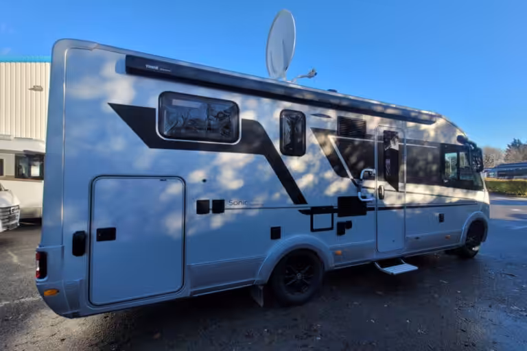 7684DE 03 Adria SonicSupreme710SL WJ71ZHG