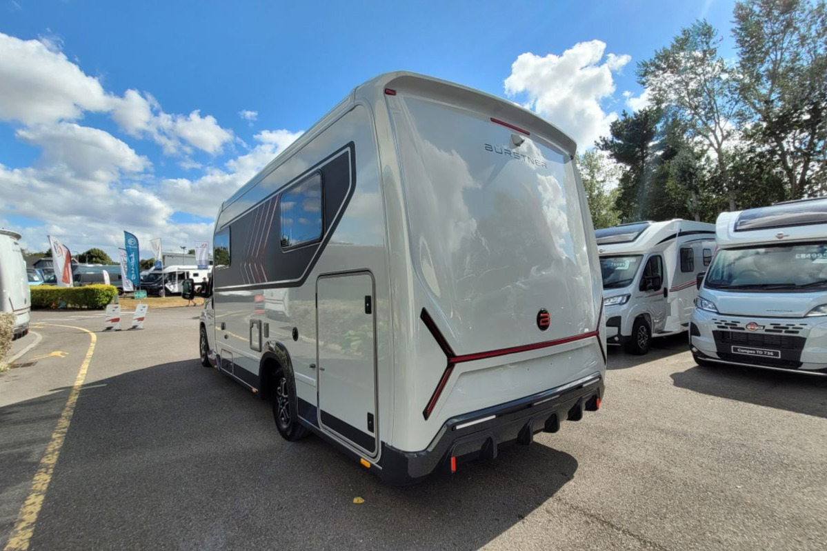 76986E 05 Burstner Signature Sft7.4 TMC45682