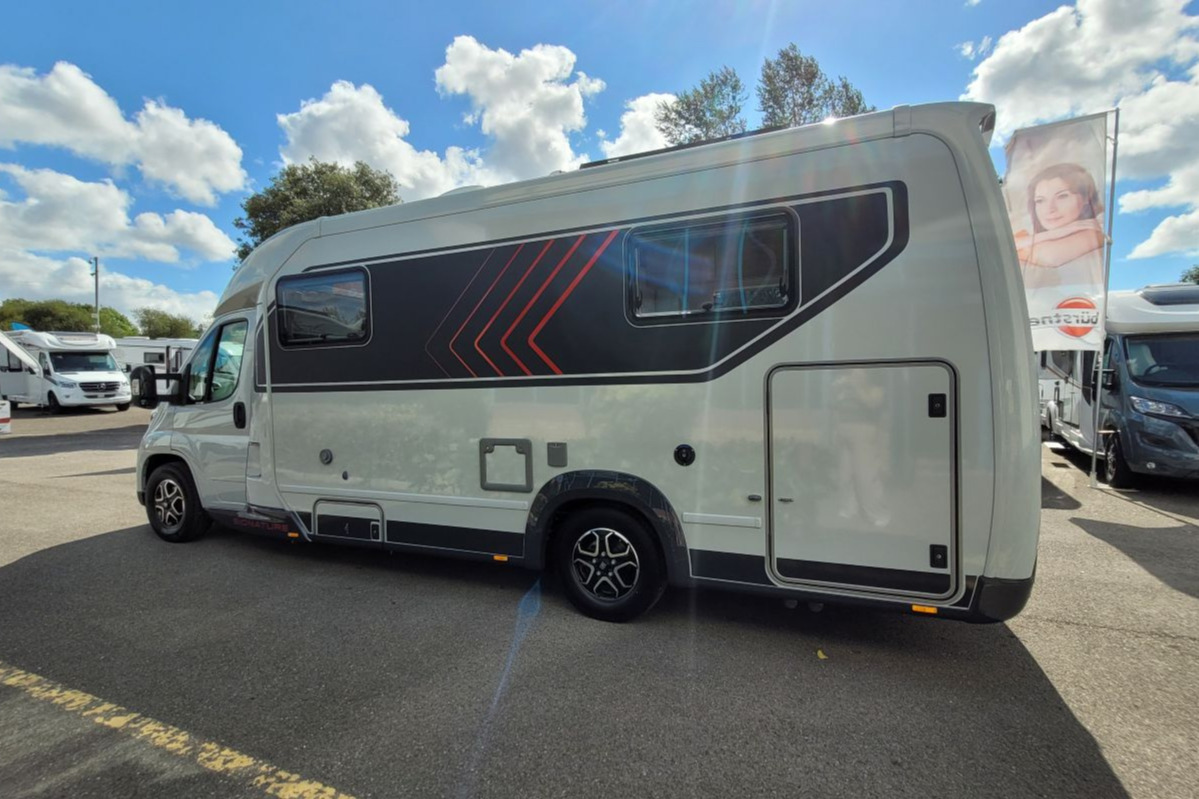 76986E 06 Burstner Signature Sft7.4 TMC45682