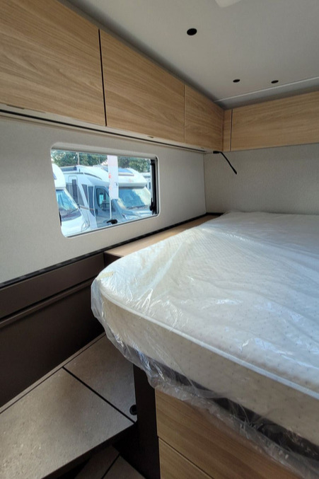 76986E 25 Burstner Signature Sft7.4 TMC45682