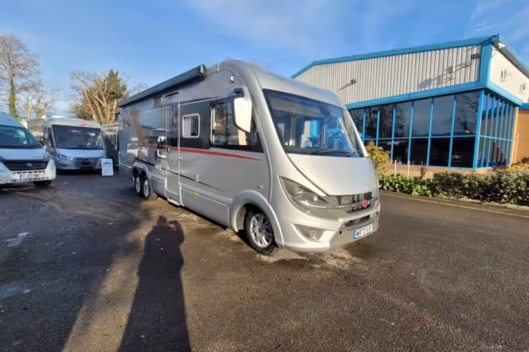 76C336 01 Burstner EleganceI920G WR73VSY