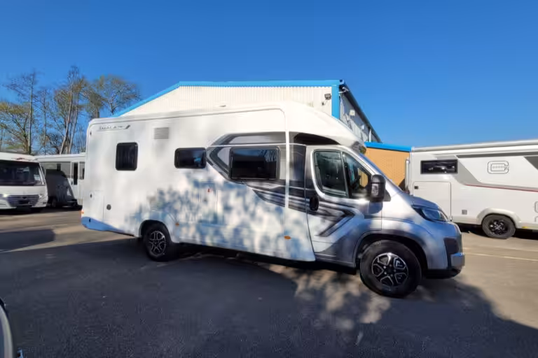 76CD36 02 Autotrail Imala730 SMC19027