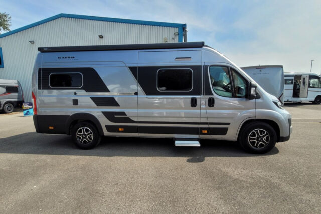7701F6 03 Adria TwinSupreme 640SGX TMD11749