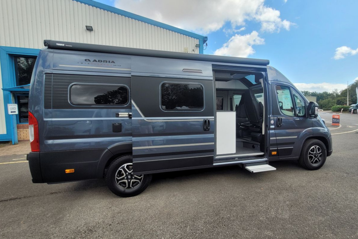 770216 04 Adria Twin Supreme 640 Sgx TMD08673