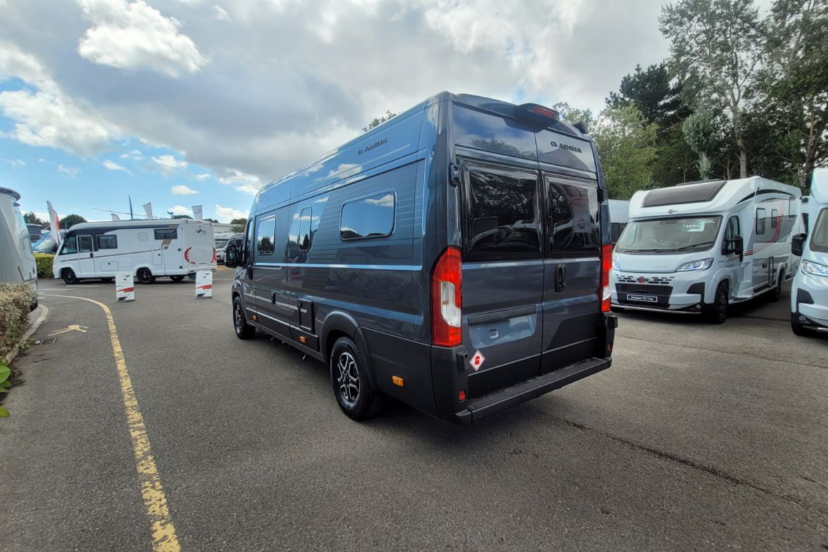 770216 06 Adria Twin Supreme 640 Sgx TMD08673