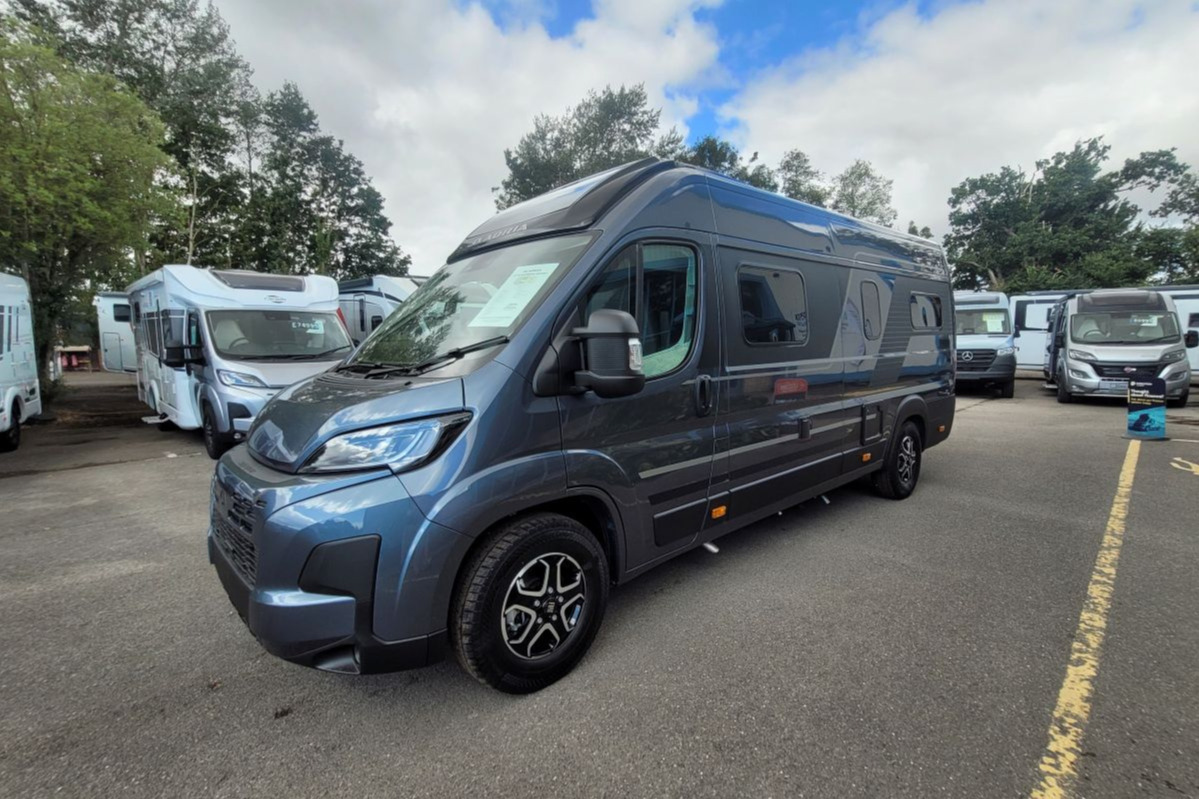 770216 07 Adria Twin Supreme 640 Sgx TMD08673