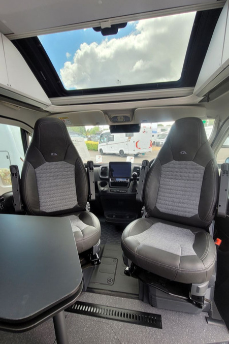 770216 11 Adria Twin Supreme 640 Sgx TMD08673