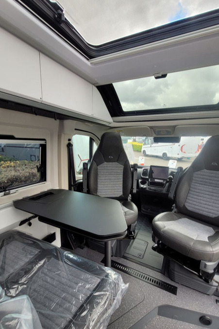 770216 12 Adria Twin Supreme 640 Sgx TMD08673