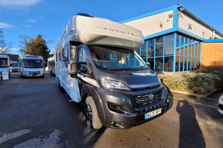 77082A 01 Autotrail Comanche WG25MFP