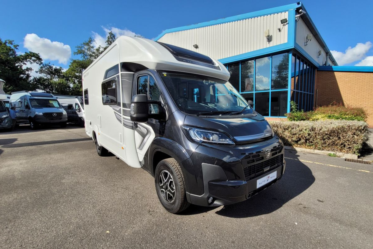 7732FA 01 Autotrail Imala 736 SMC22384
