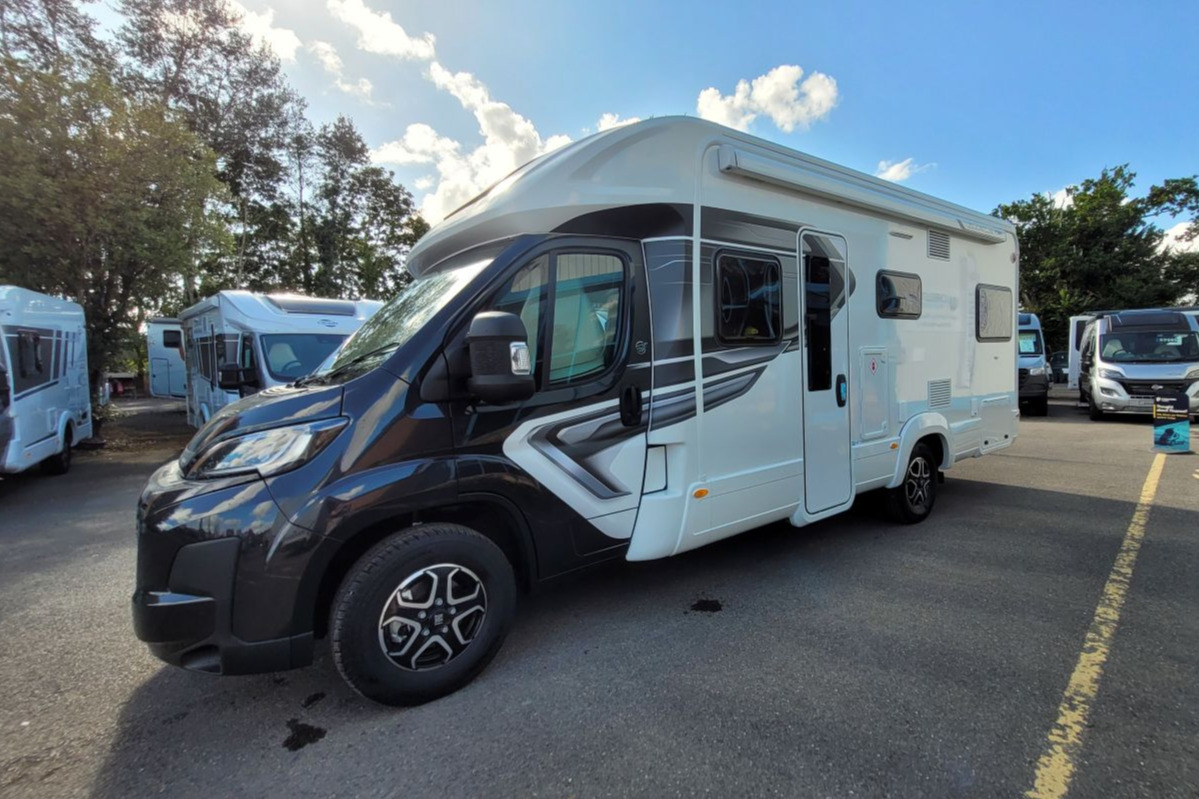 7732FA 05 Autotrail Imala 736 SMC22384