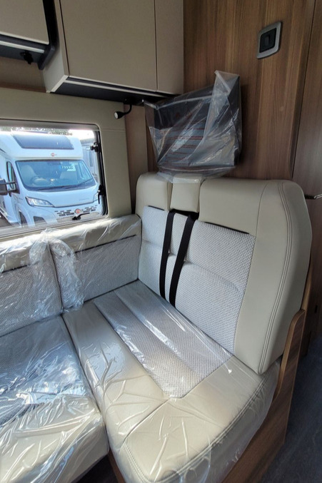 7732FA 11 Autotrail Imala 736 SMC22384