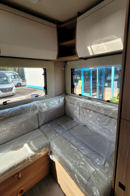 7732FA 29 Autotrail Imala 736 SMC22384