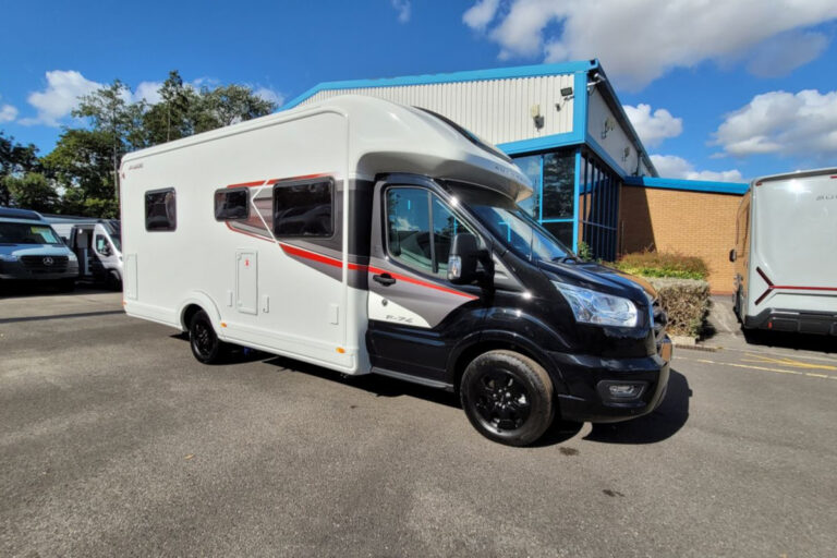77B2CA 02 Autotrail F74 DTY24721
