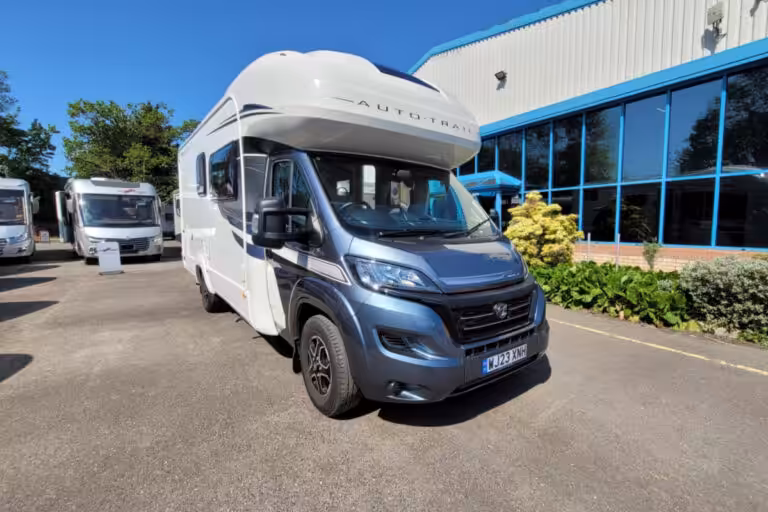 77B71E 01 Autotrail Imala736GHiLine WJ23XNH