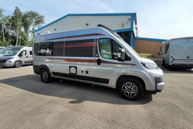 77EA3A 02 Autotrail V Line 610SE TG038851