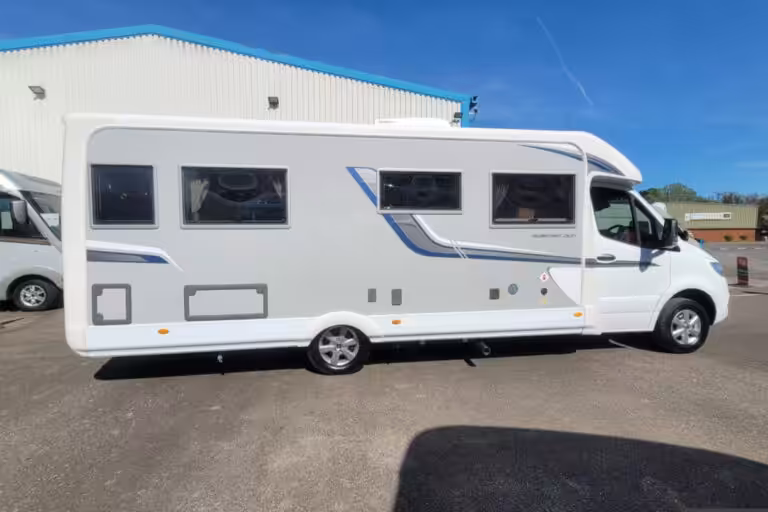 77F4BE 03 Autosleeper BurfordDuo CU23AHD