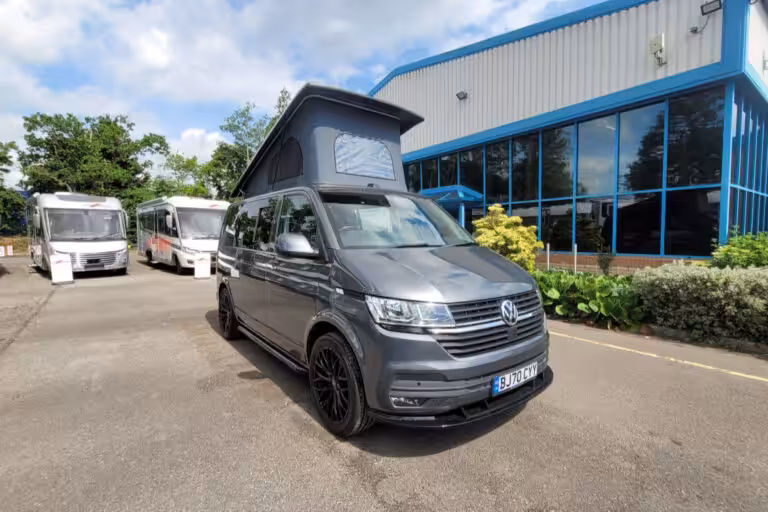 77FA1E 01 Volkswagen TransporterT30 BJ70CYY