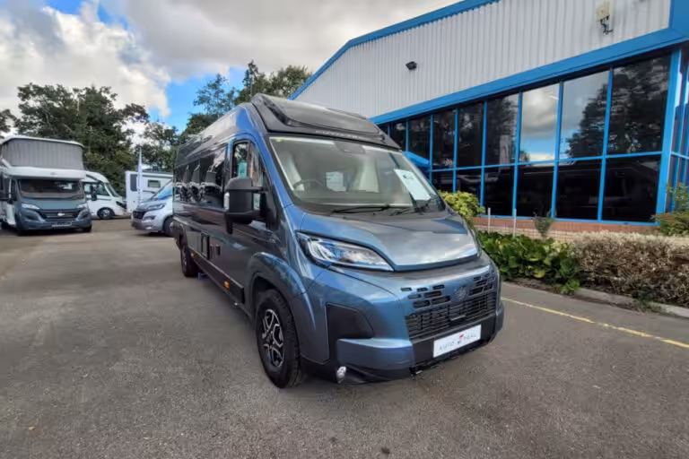 7803CA 01 Autotrail VLine 635Sport TG039168