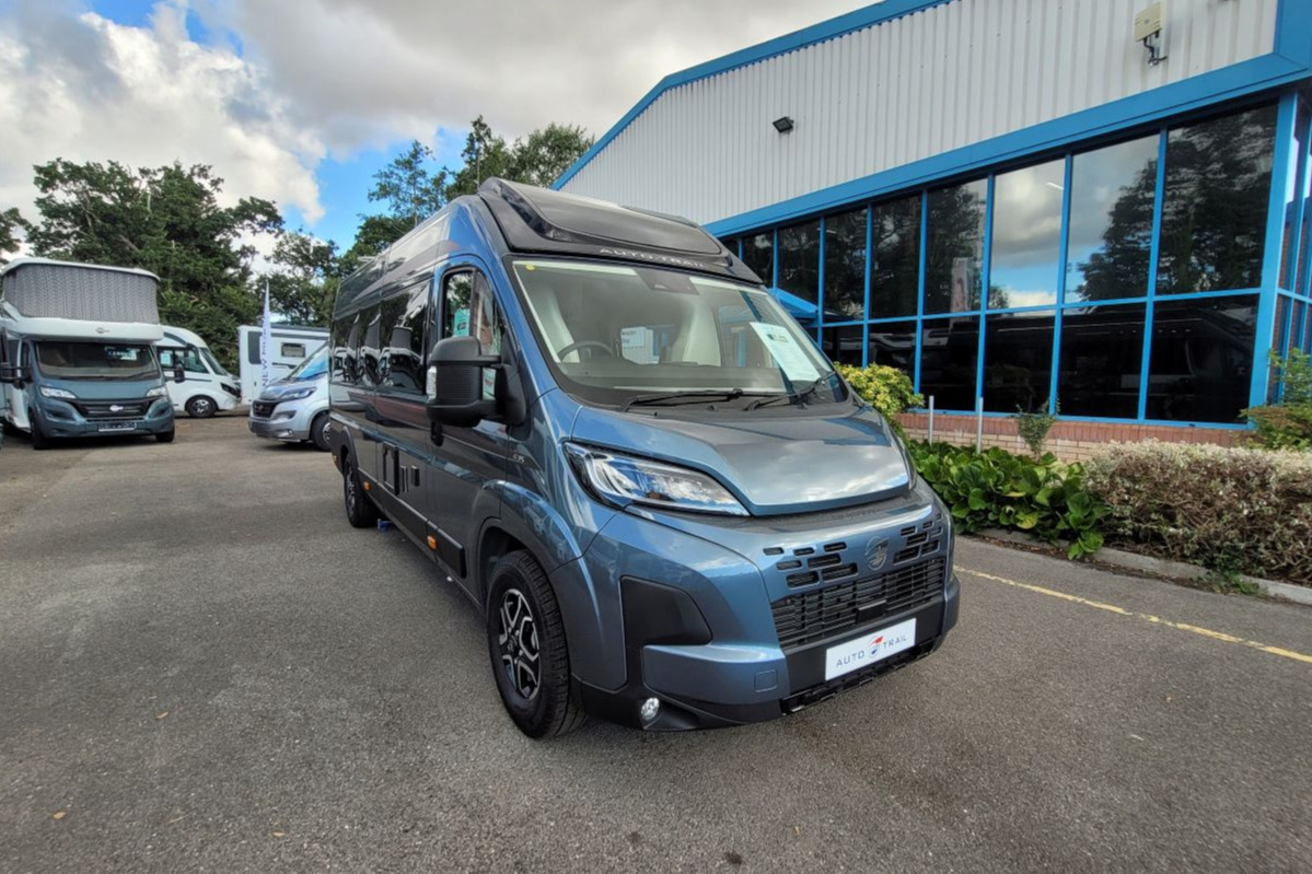 7803CA 01 Autotrail VLine 635Sport TG039168