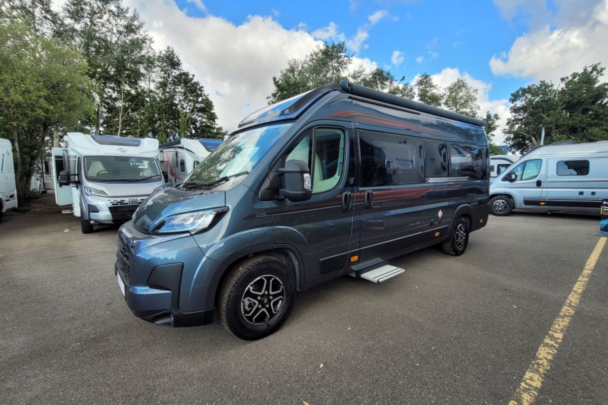 7803CA 08 Autotrail VLine 635Sport TG039168