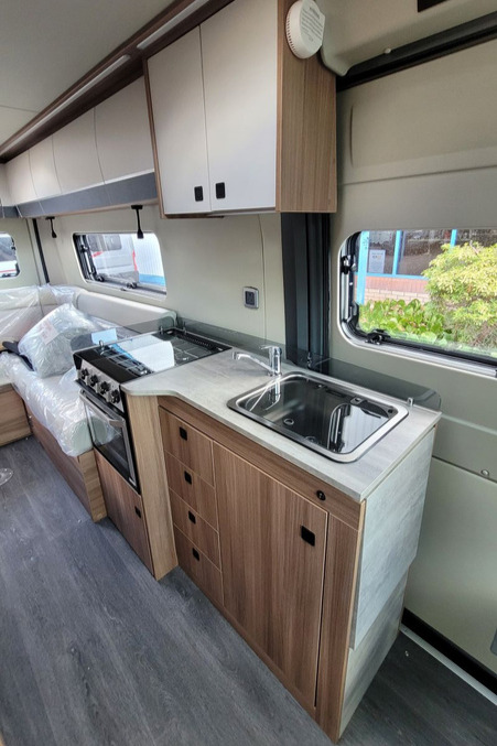 7803CA 15 Autotrail VLine 635Sport TG039168