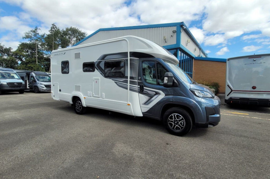 7803EA 02 Autotrail Imala730 TMD02946
