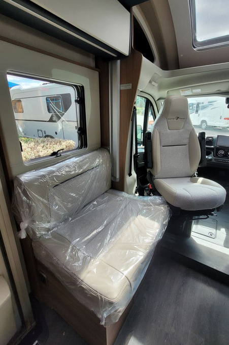 7803EA 10 Autotrail Imala730 TMD02946