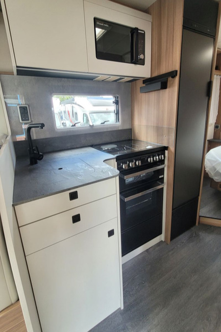 7803EA 17 Autotrail Imala730 TMD02946