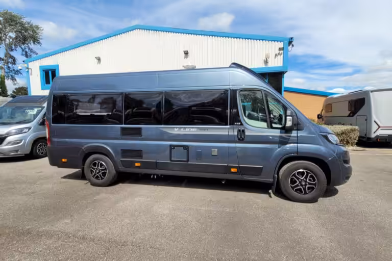 78367A 02 Autotrail V Line 635Sport WL24ASV