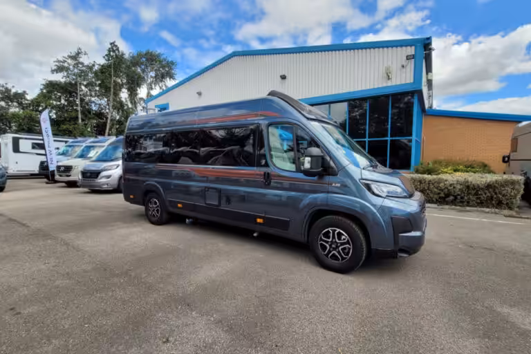 788DFE 02 Autotrail V Line 635Sport WF26MYW
