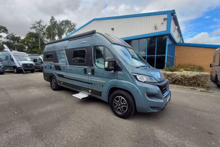 7896AA 02 Adria Twin Supreme 640 Slb CL73VSJ