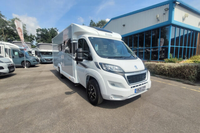 78A5C6 01 Elddis Autoquest 155 MagnumGT VN25CFP