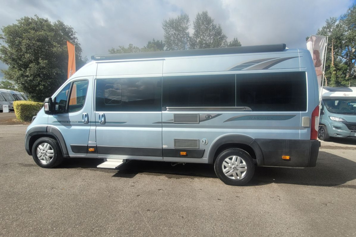 78C546 06 Autosleeper Warwick Xl GX19CUU