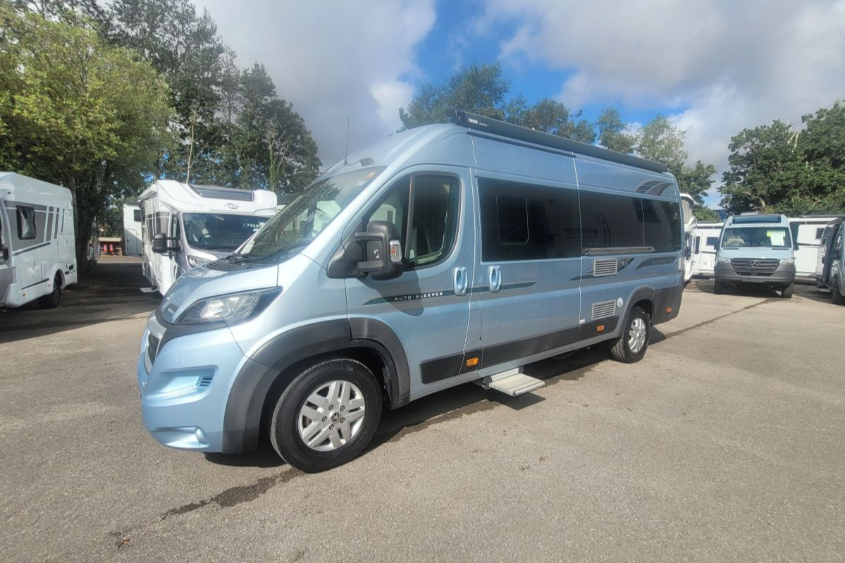 78C546 08 Autosleeper Warwick Xl GX19CUU