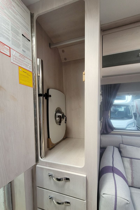 78C546 20 Autosleeper Warwick Xl GX19CUU