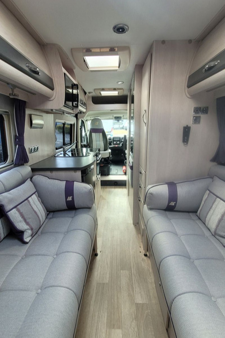 78C546 22 Autosleeper Warwick Xl GX19CUU