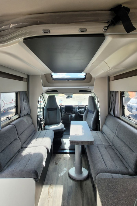 78F49E 13 Swift Voyager540 RDSA20948