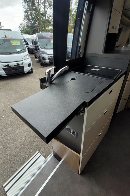 78F80A 18 Malibu Genius 641 Le TP908097