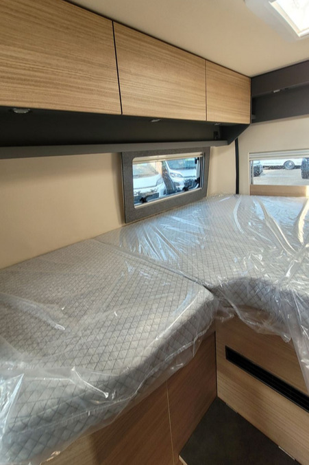 79147E 25 Malibu Relax 640 LE R Ambition TG017407
