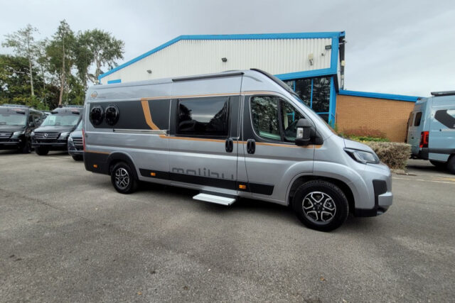 791486 02 Malibu Van Diversity GT Skyview 640 Le K TMC69930