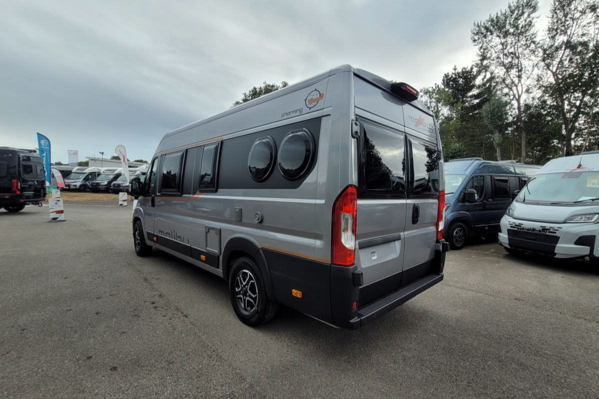 791486 05 Malibu Van Diversity GT Skyview 640 Le K TMC69930