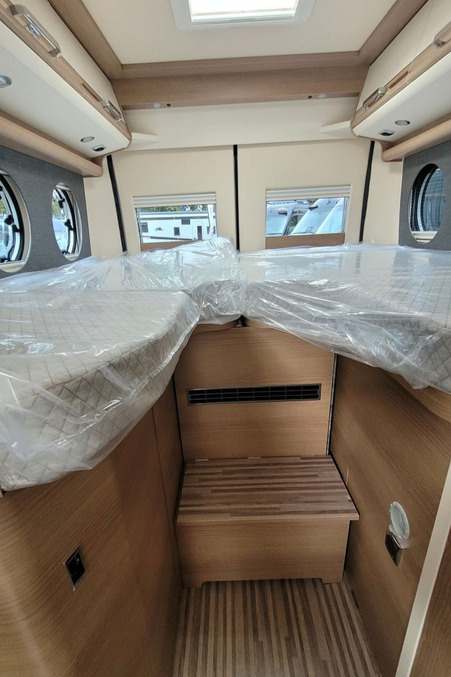 791486 19 Malibu Van Diversity GT Skyview 640 Le K TMC69930