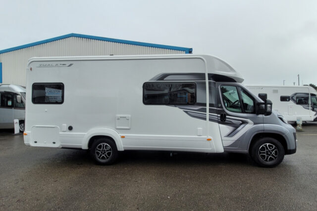 76B0B6 03 Autotrail Imala736 SMC16154