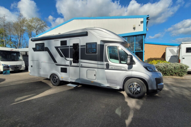 76B3CA 02 Adria CoralSupreme670DC TMC48864