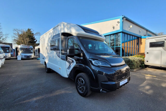 77A526 01 Autotrail Imala736G SMC21447
